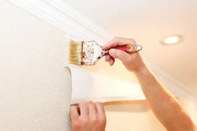Pose de papier peint à Haudricourt — revêtements muraux et toiles de verre